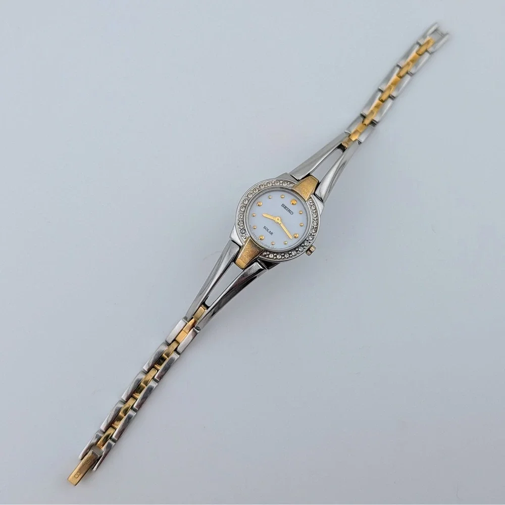 Seiko Solar Women's Swarovski Crystal Two-Tone Bracelet Watch V115-0AW0 6
